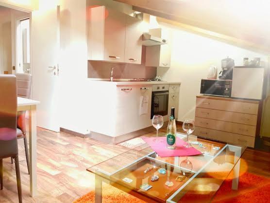 Casa Vacanza Zaira & Claudio Pianello Del Lario Εξωτερικό φωτογραφία